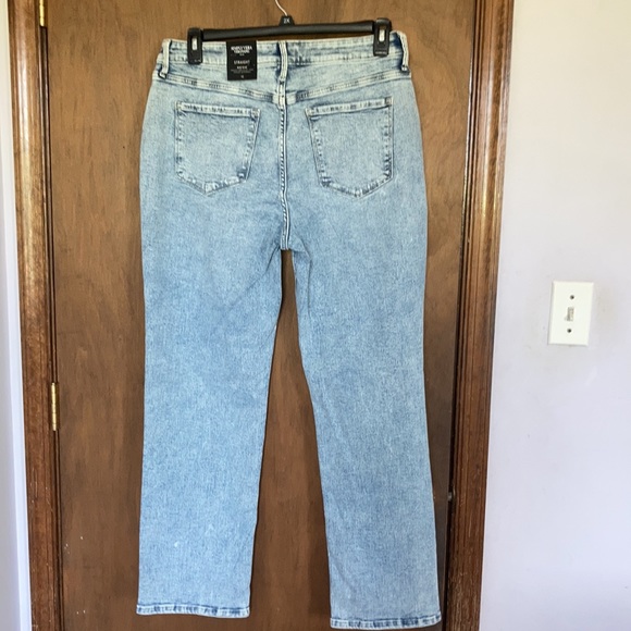 Simply Vera Vera Wang distressed straight power stretch jean size 12 - Picture 9 of 17